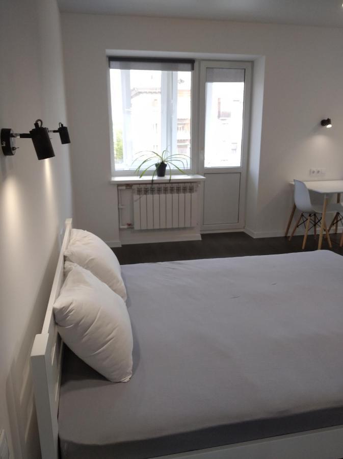 White Apartment Poltawa Exterior foto