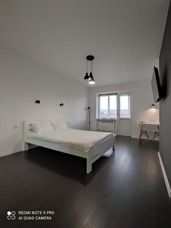 White Apartment Poltawa Exterior foto